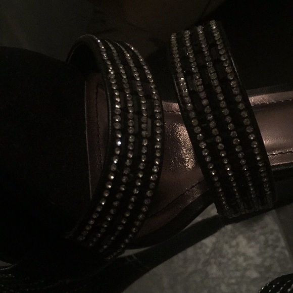 Black Open toe strap heels - Picture 3 of 3